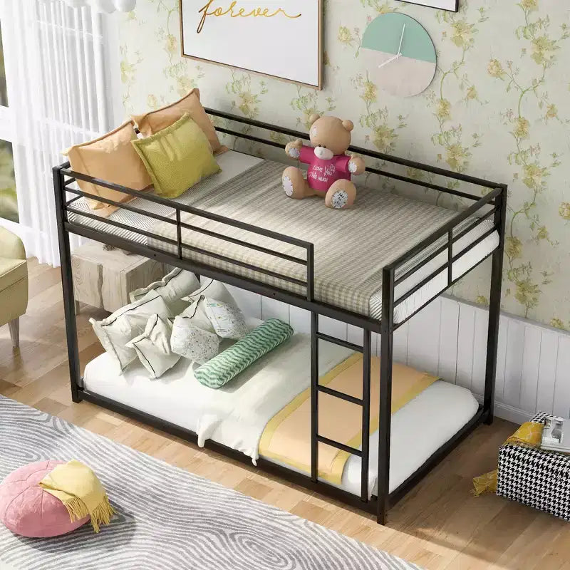 FAMYYT Twin Size Metal Bunk Bed?With Ladder, Safety Guaranteed, Easy Assembly